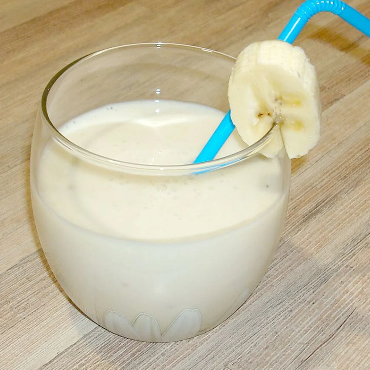 Банановый коктейль