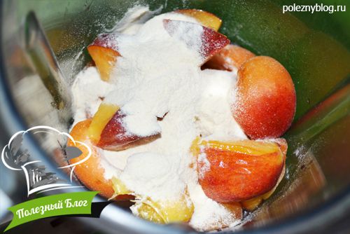Клубничный шейк с персиками и абрикосами | Шаг 4