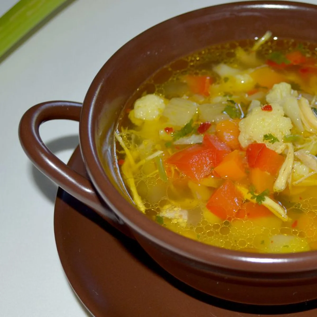 Куриный суп с кабачками