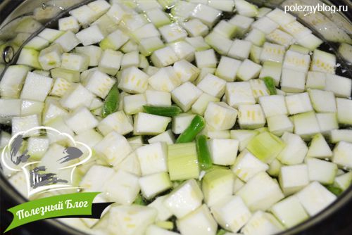 Куриный суп с зелёными овощами | Шаг 8