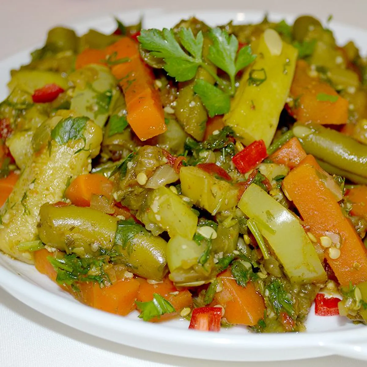 Овощное рагу со стручковой фасолью