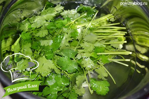 Полезный Блог - Салат с капустой, огурцами и кинзой с кунжутным маслом - Шаг 1
