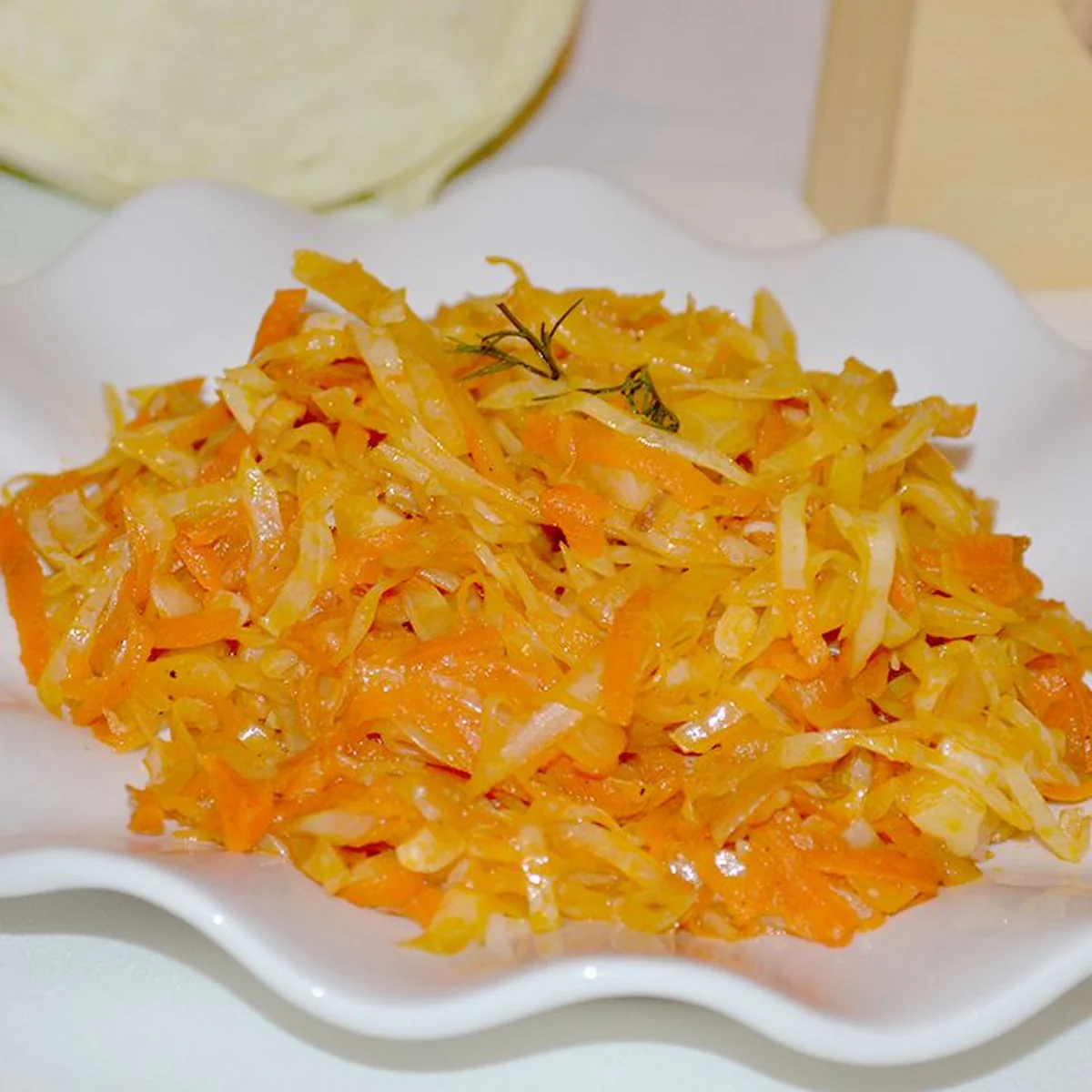 Тушеная капуста