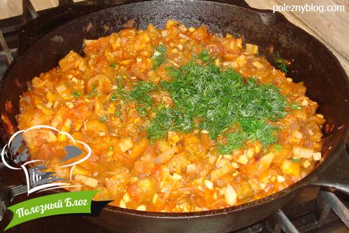 Тушёные баклажаны с овощами - Шаг 15